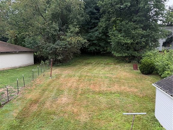 2nd image of 195 Strawbridge Ave