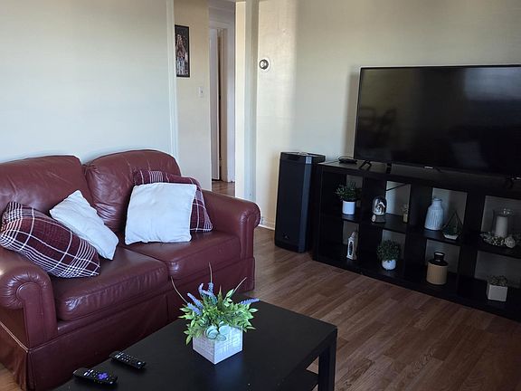 5th image of 413 Paderewski Ave Floor 1