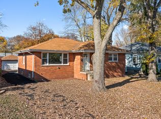 18330 Ridgewood Ave, Lansing, IL 60438