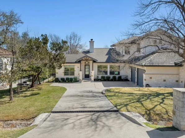 3 Camwood Trl, The Hills, TX 78738