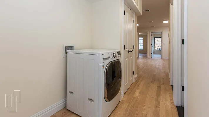 Rented by Garfield Realty  | media 32