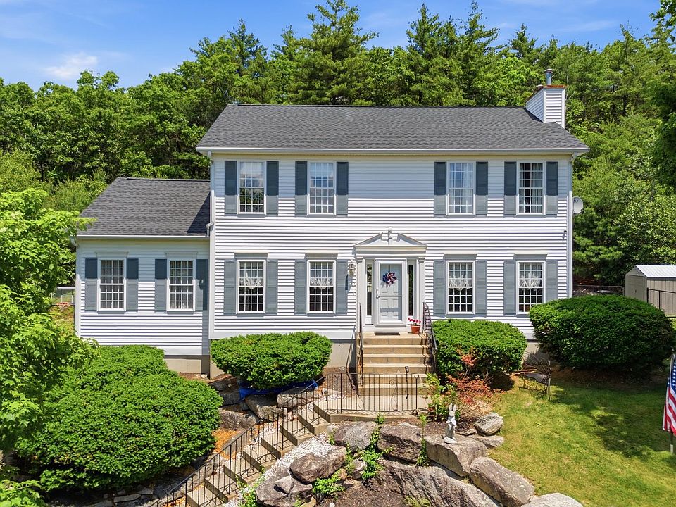 1st image of 80 Rosegate Farm Drive
