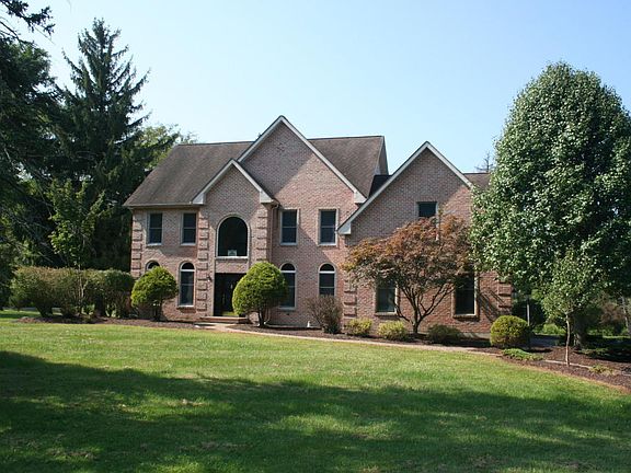 3rd image of 5400 Shelbrooke Dr