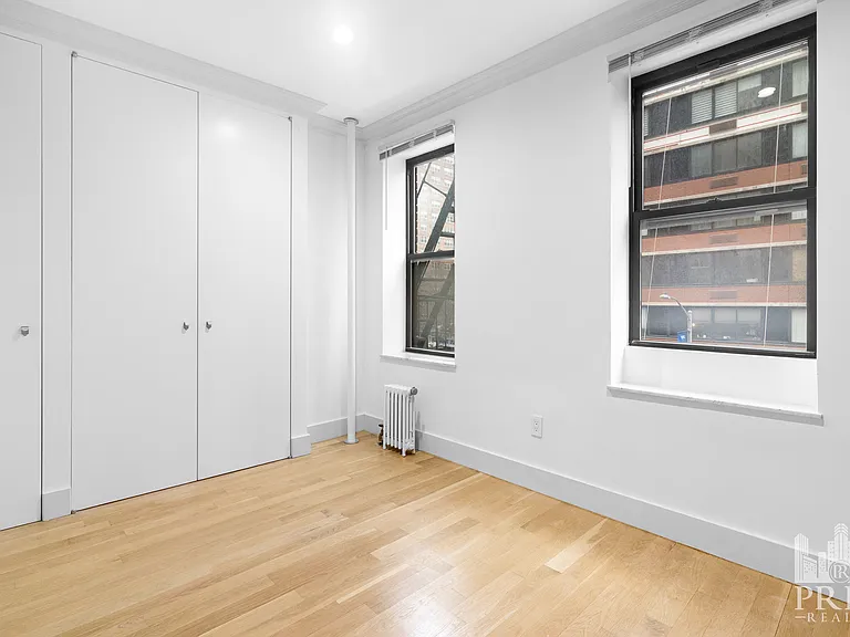 339 E 75th St #3W — Photo 10