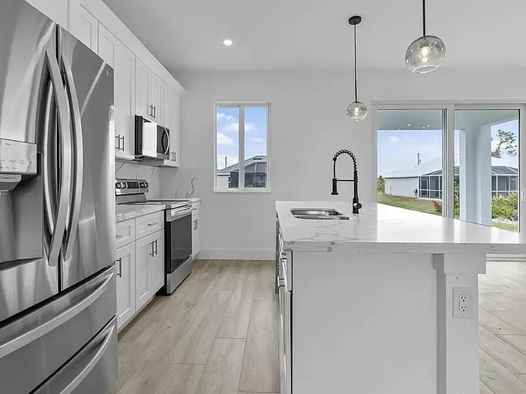 13438 McIntosh Ave — Photo 6