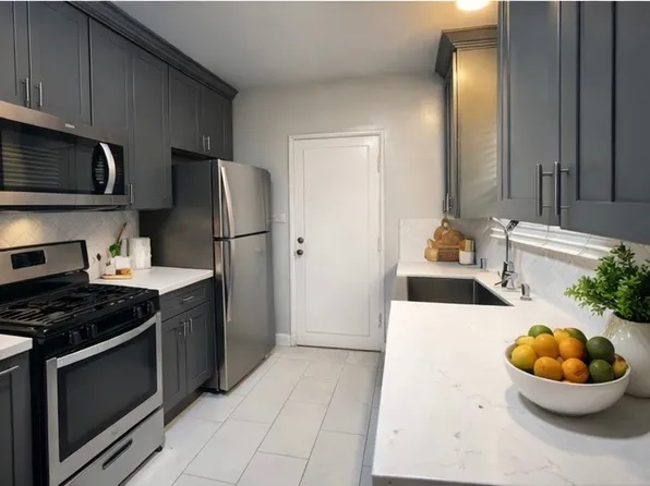1222 McClellan Dr, Los Angeles, CA