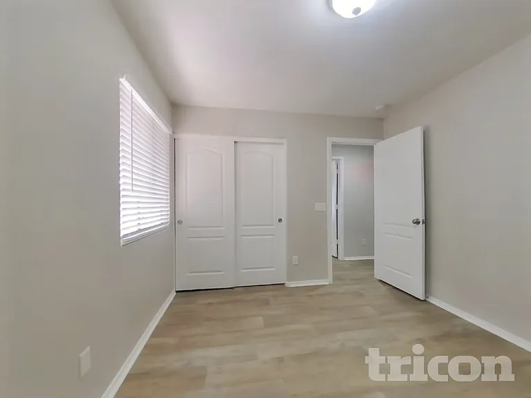 11446 W Roanoke Dr — Photo 12
