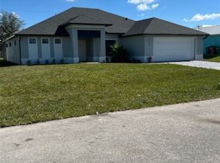 2713 SW 11th Court Cpe, Coral, FL 33914