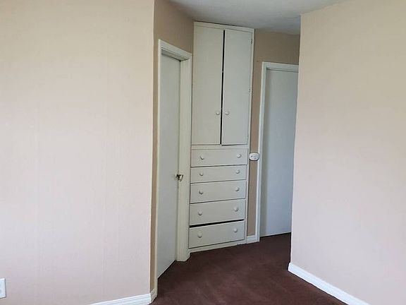 5th image of 2210 N Independence Ave