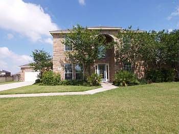 2nd image of 619 Colonial Dr