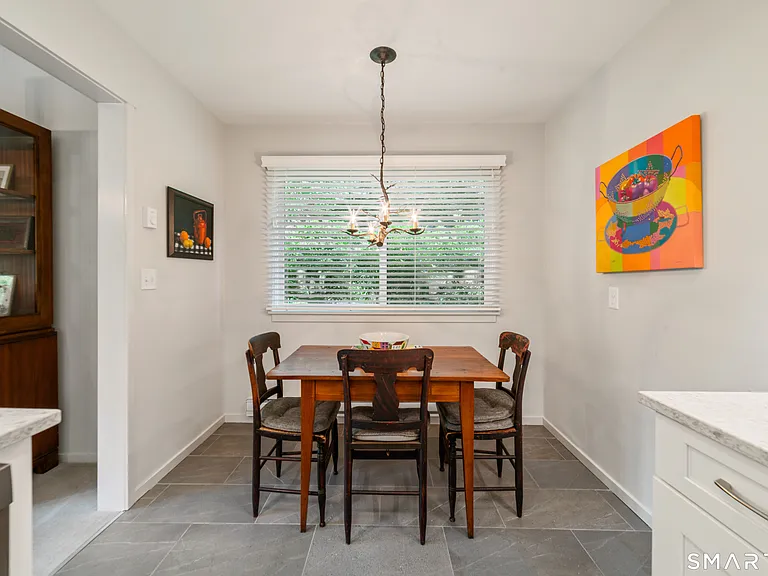 595 Heritage Vlg #B — Photo 9