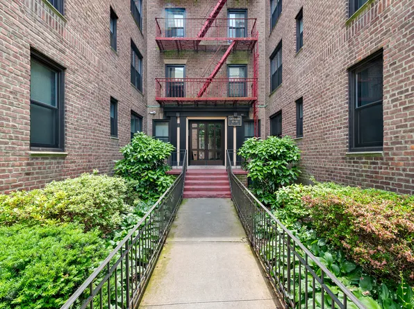 83-30 98th Street image 15 of 15