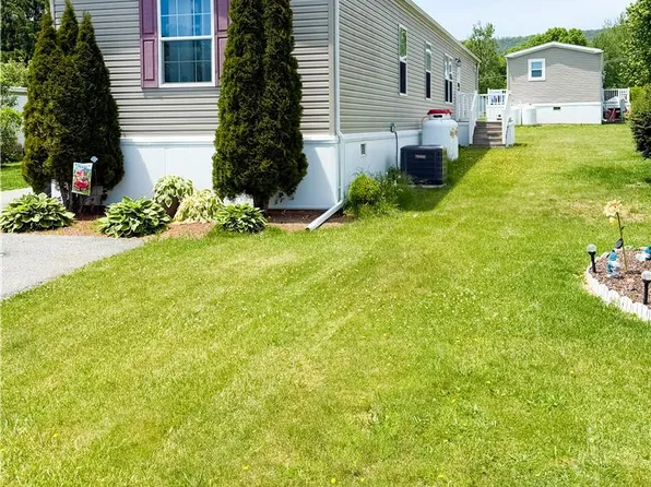 49 Ritzcraft Dr, Walnutport, PA 18088