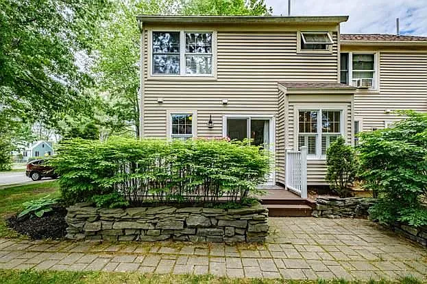 459 Allen Ave #1 — Photo 6