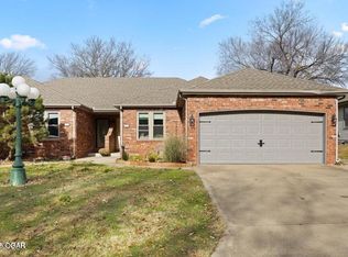 112 W Briarbrook Ln, Carl Junction, MO 64834