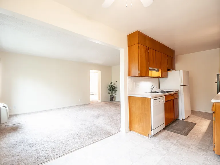 5798 S Gallup St — Photo 20