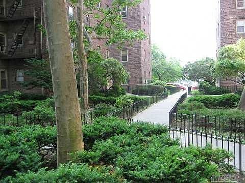1st image of 4820 44th St APT 6B