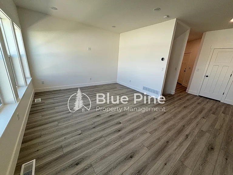 3025 Kai Ct #1 — Photo 4