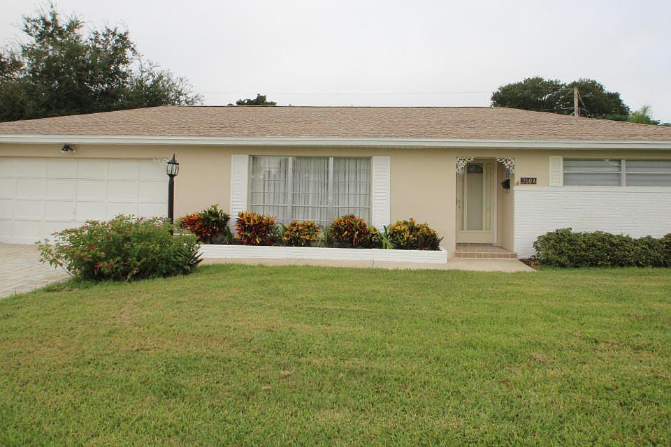 1st image of 2604 Plantation Dr
