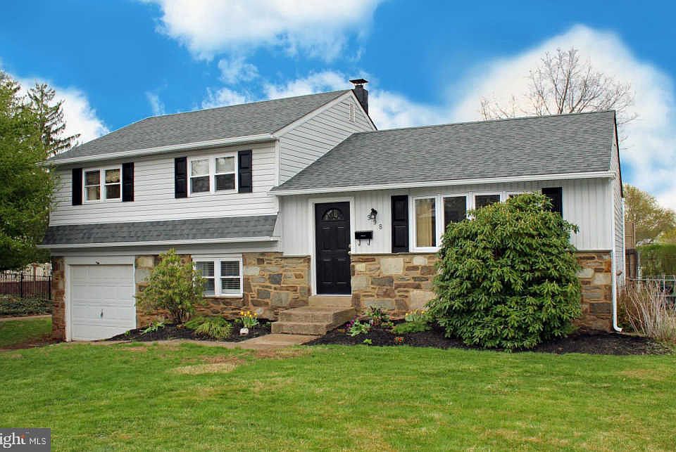 1st image of 998 Howard Rd