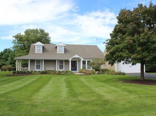 2320 Falcon Ln, Spring Grove, IL 60081