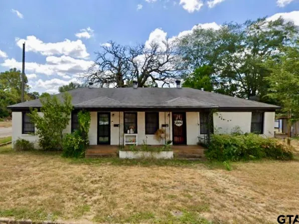 210 E Blackbourn St, Hawkins, TX 75765