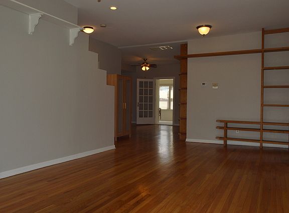 4th image of 7433 N Hoyne Ave #3
