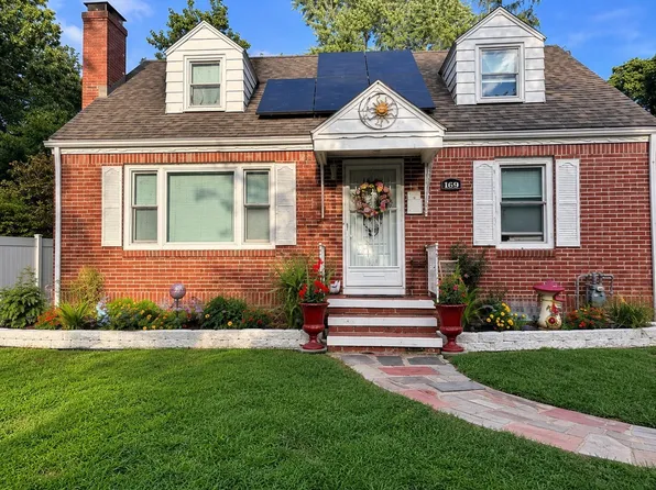 169 Roosevelt Ave, Springfield, MA 01118