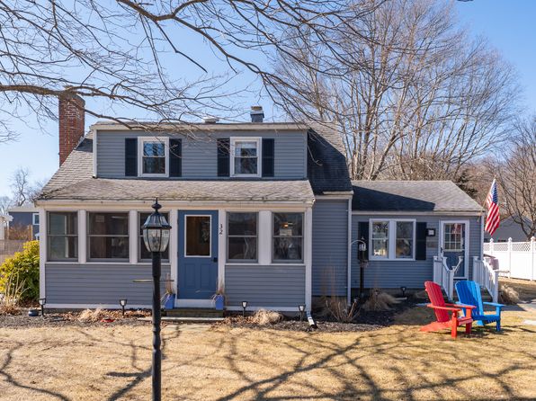 32 Bassett Ln