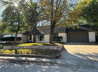 502 Hunters Ct, Edmond, OK 73034