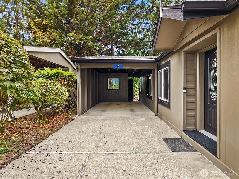 3rd image of 1754 NE Mesford Road #19