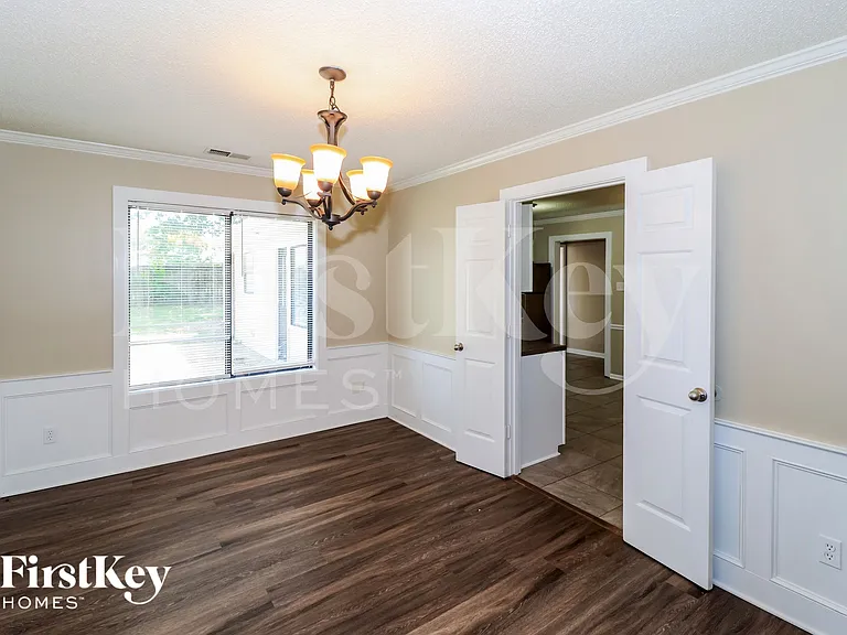 970 Hawkview Dr — Photo 5