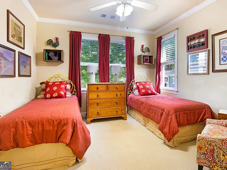 1060 Emerald View Dr — Photo 30