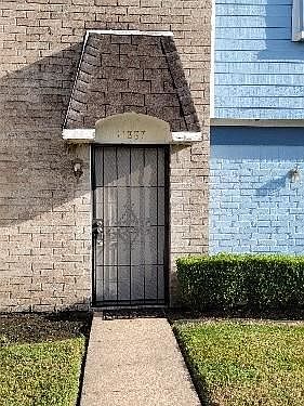 2nd image of 11887 Algonquin Dr