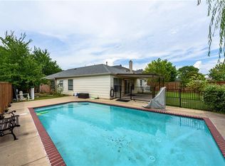 1109 Greenbend Dr, Denton, TX 76210