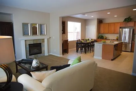 2447 Avignon Cir — Photo 3