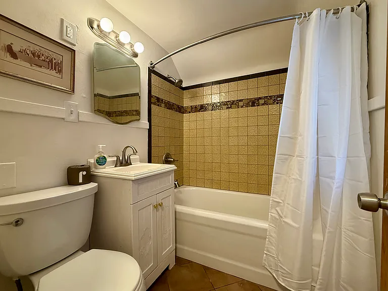 22600 Ivan Ave — Photo 8