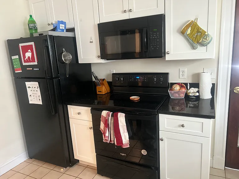52 Brooks St #52 — Photo 5