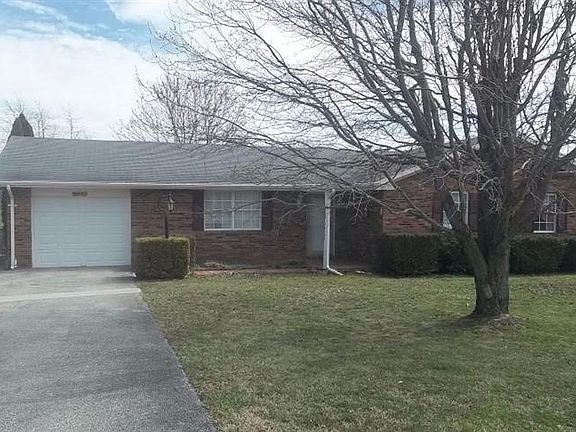 3rd image of 1109 Shadelawn Dr