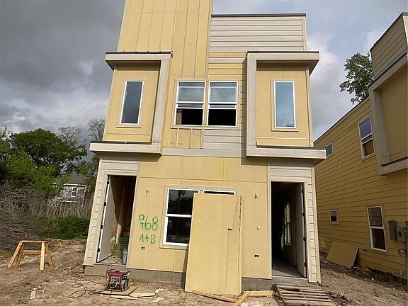 2nd image of 966 & 968 Laney Rd #A & B