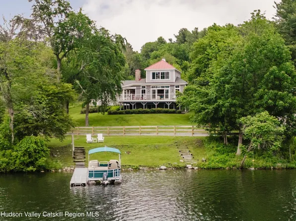 225 Lakeview Road, Craryville, NY 12521