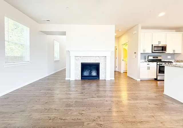 4314 Andasio Loop SE — Photo 6