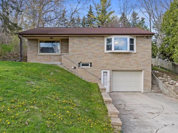 702 Fredonia AVENUE, Fredonia, WI 53021