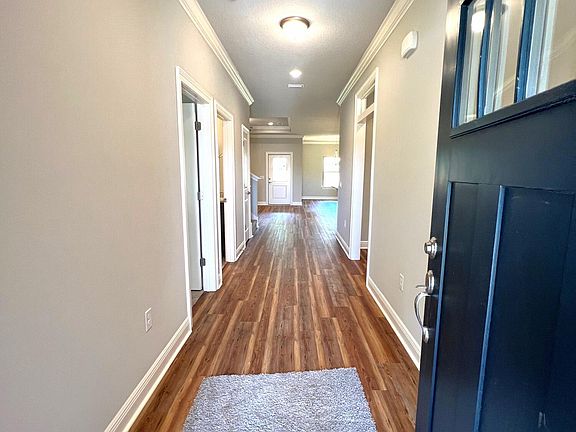 3rd image of 2543 Lovewood Dr