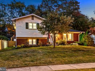812 Cabin John Pkwy, Rockville, MD 20852