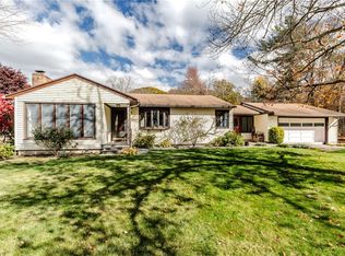 27 Sunnybrook Rd, Scituate, RI 02857