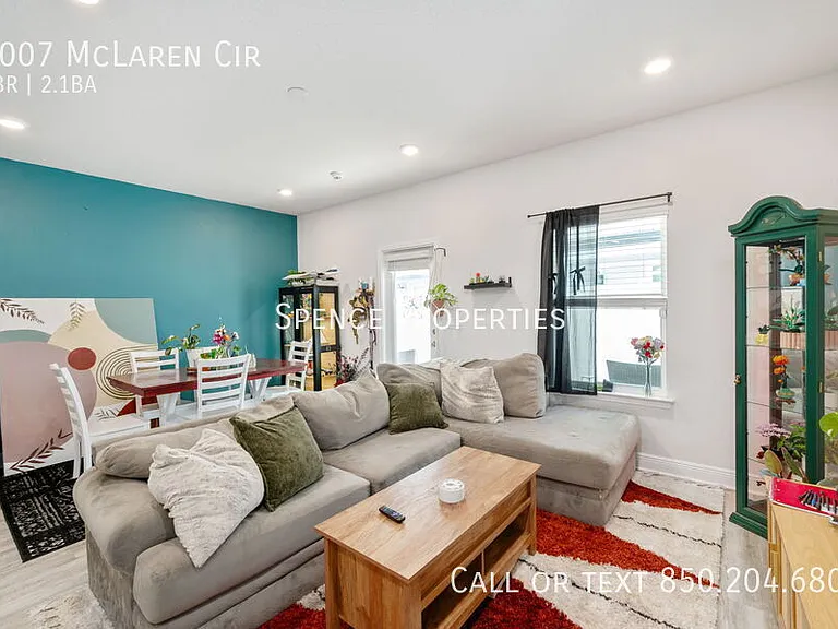 1007 McLaren Cir — Photo 10