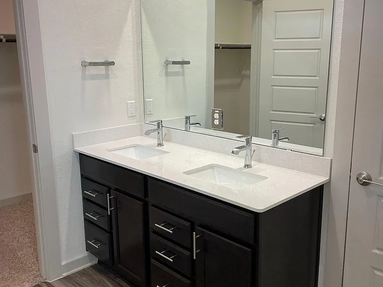 13624 Lubeck Dr — Photo 14