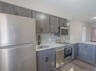 740 N Surrey Ave, Ventnor City, NJ 08406