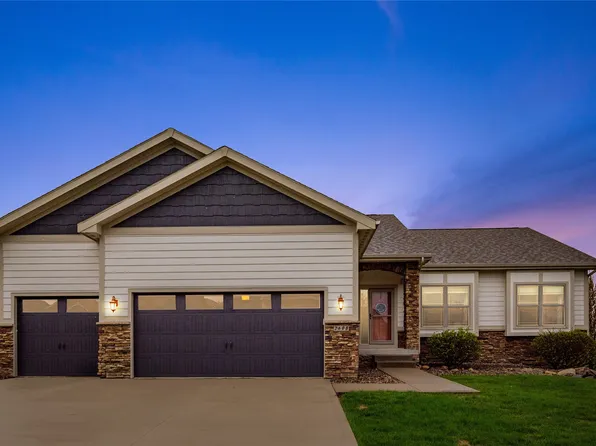 2608 NE Chevalia Ct, Grimes, IA 50111